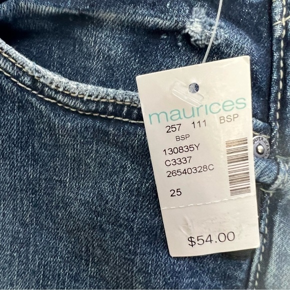 NWT SILVER Women’s Boyfriend Blue Jean Shorts Sz 2 Distressed Stretch Pockets - Picture 10 of 13